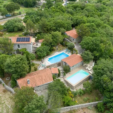 Menta 2 2445 Villa *