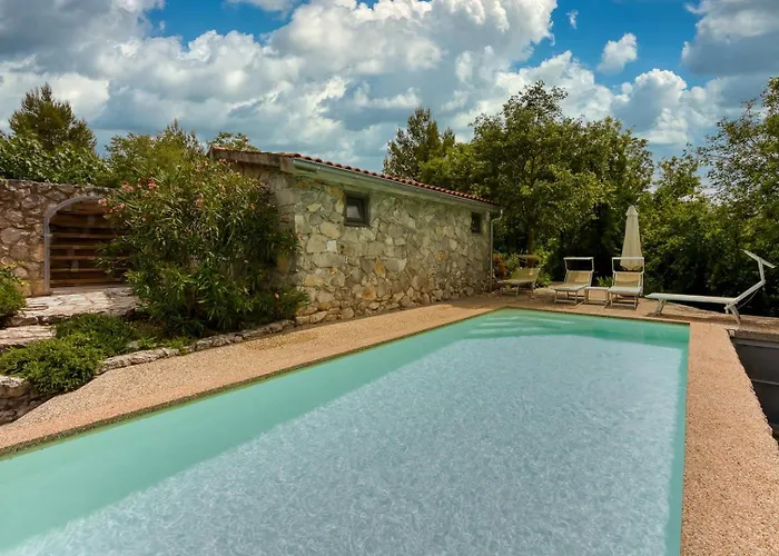 Menta 2 2445 Villa *