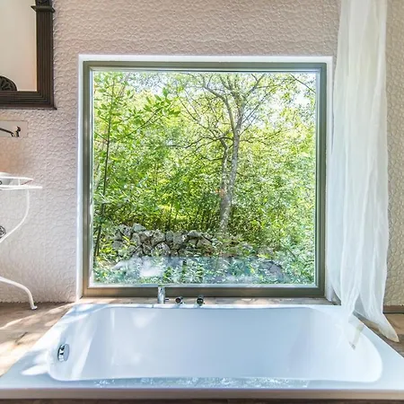 Menta 2 2445 ヴィラ