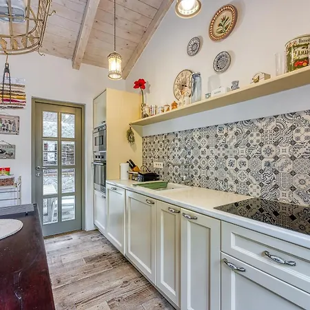 ヴィラ Menta 2 2445